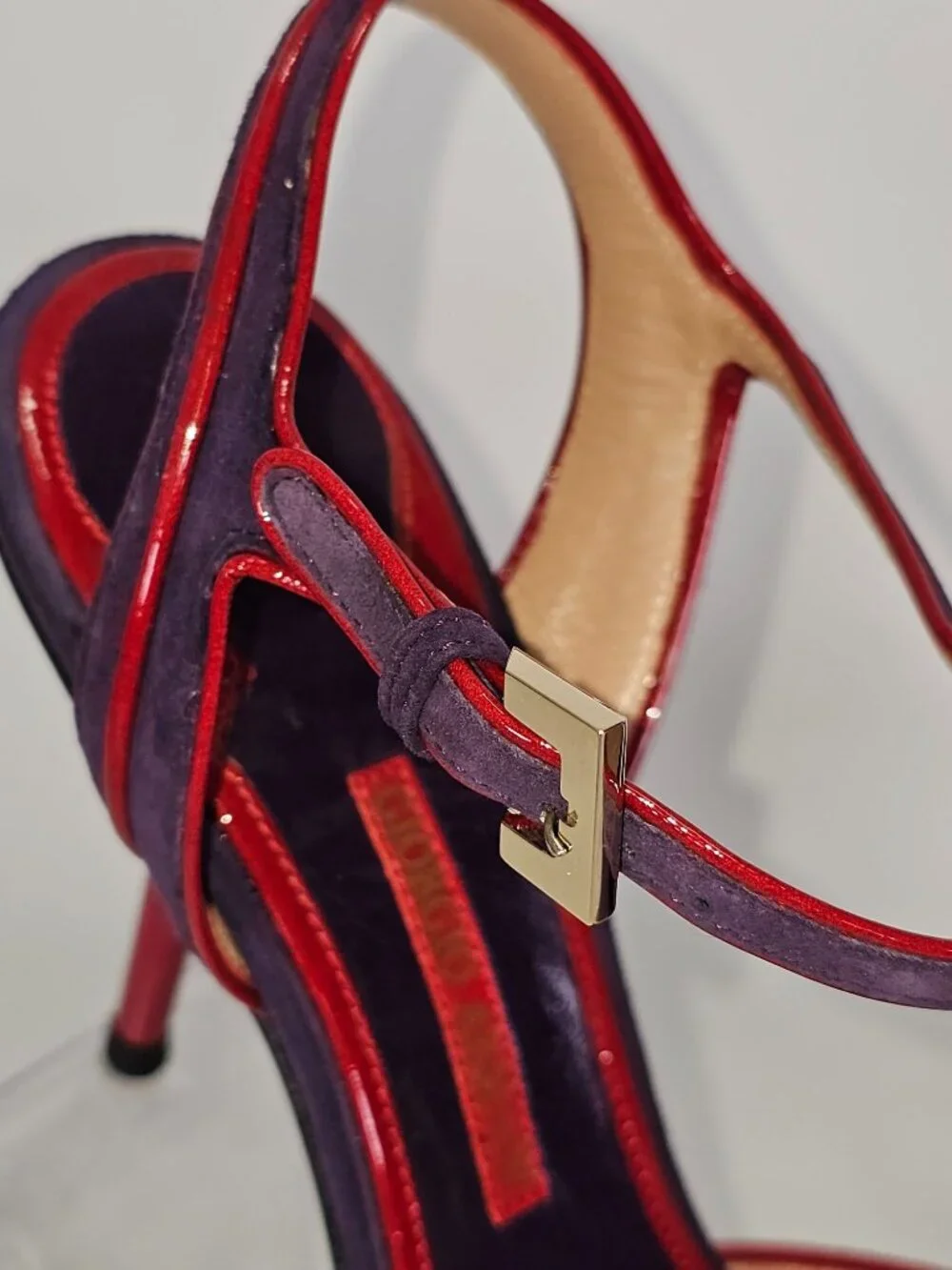 Giorgio Armani Women's Purple/Red Suede Stiletto Heels Ankle Strap Size 7 101 - Picture 5 of 16